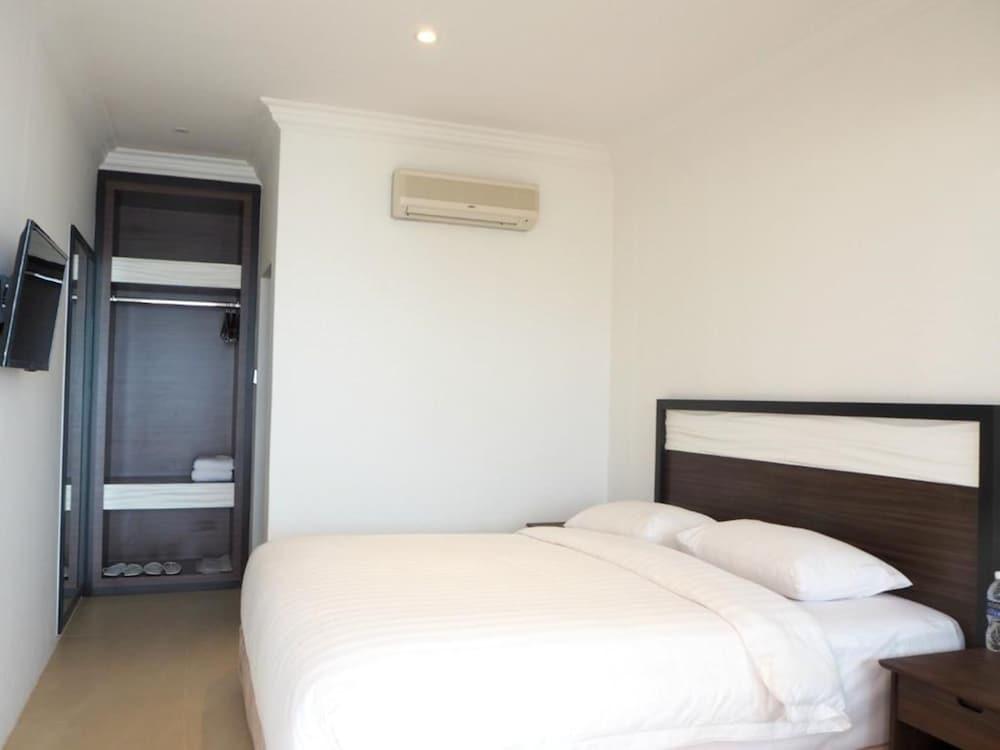 Ktm Resort Batam Sekupang Exterior photo